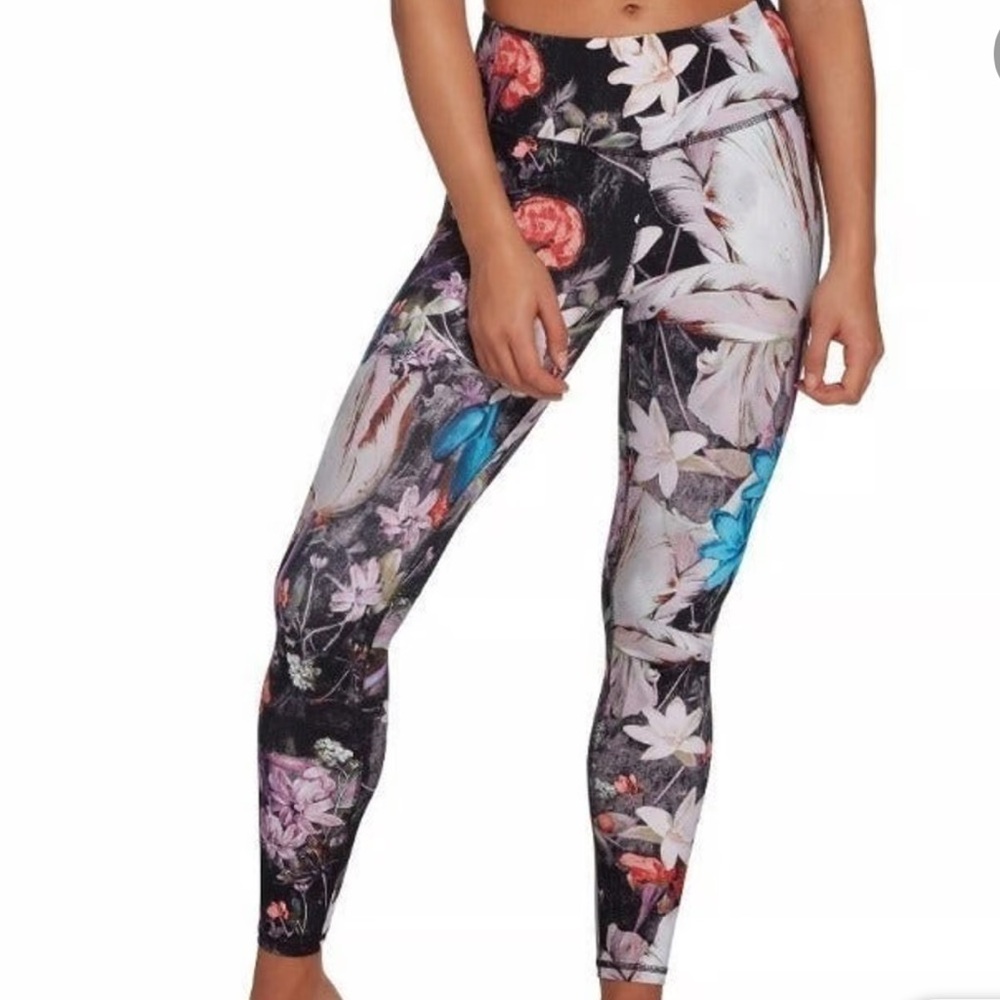 CALIA by Carrie Underwood Floral Pocketed Leggings